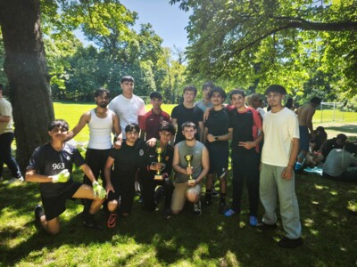 Die Siegermannschaften, das zweitplatzierte Team des Vormittagsturniers und auch der Spieler des Turniers kamen vom BPI Mödling.