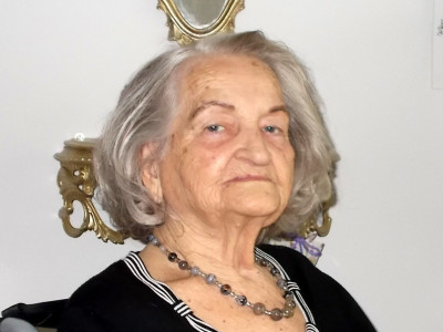 Portraitfoto Gunda Becha (79)