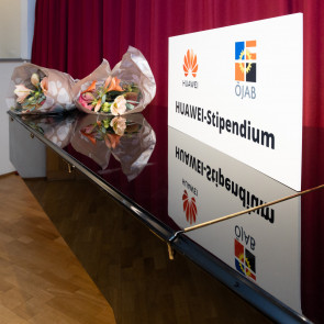 Tafel "Huawei-Stipendium"