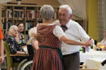Seit vier Jahrzehnten pflegt die ÖJAB auch Seniorinnen und Senioren in heute 3 Pflegewohnhäusern. 