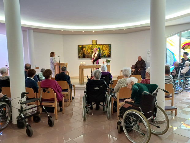 Am 17. Mai 2024 besuchte Bischof Ägidius Zsifkovics das ÖJAB-Haus St. Franziskus. 