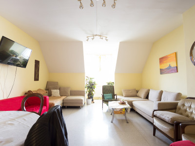 A room at the former intergenerational apartment-sharing community on Siebertgasse.