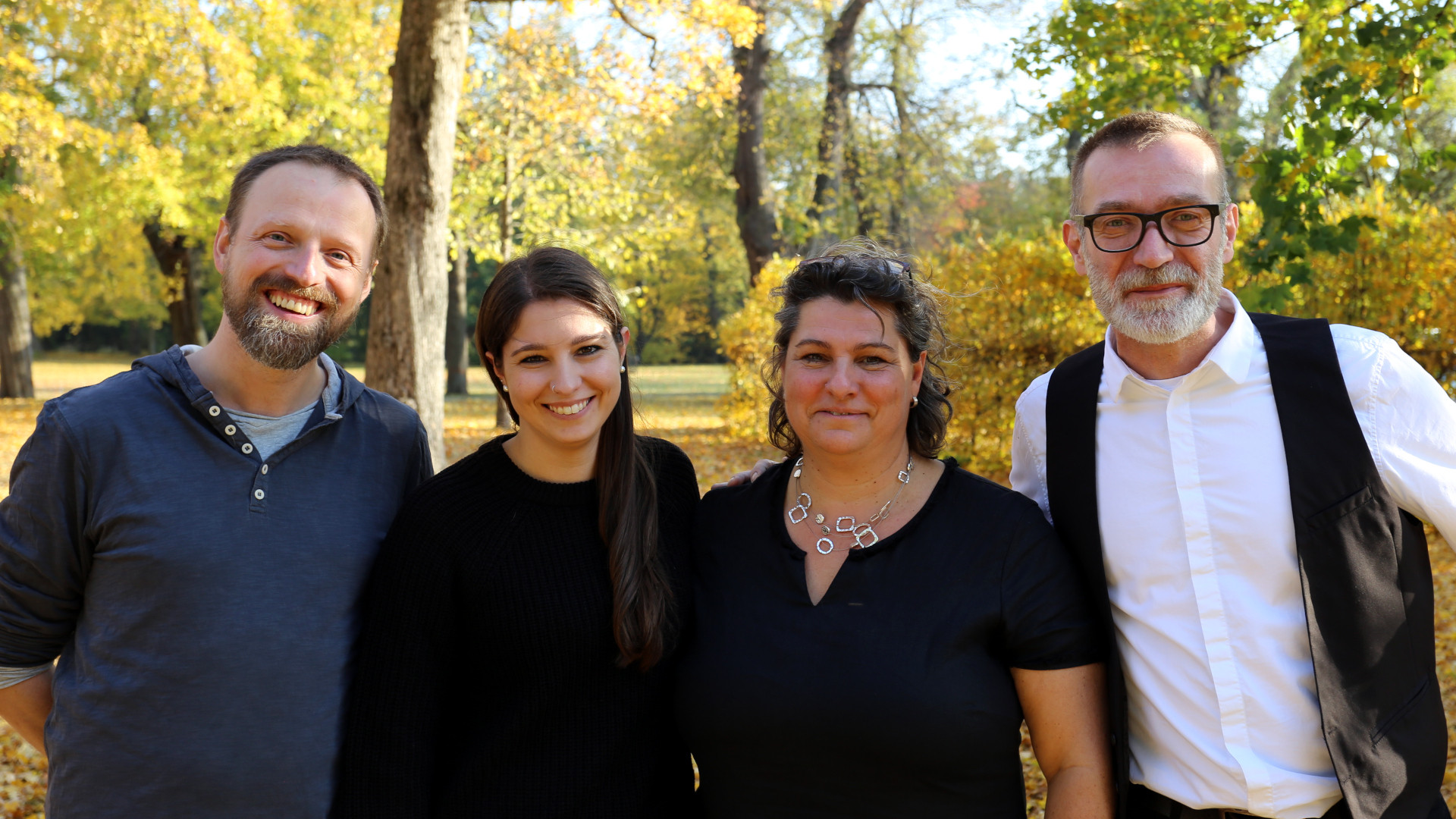 Das Team der Pflegeschule der ÖJAB, von links: Stv. Lehrgangsleiter Markus Felleitner-Goll, Assistentin Theresa Antl, Stv. ÖJAB-Geschäftsführerin Monika Antl-Bartl und Franz Hundegger, Lehrgangsleiter des ersten Lehrgangs der Pflegeschule der ÖJAB bis Ende Oktober 2021.