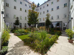 Inner courtyard of the ÖJAB-Haus Johannesgasse.