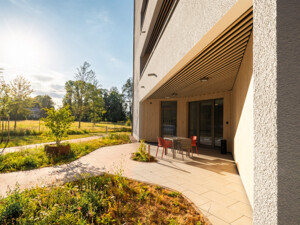 Außenaufnahme des 2025 errichteten Neubaus des ÖJAB-Pflegewohnhauses Salzburg. Das Bestandsgebäude wird bis Ende 2028 schrittweise generalsaniert. Foto: ÖJAB / Erika Mayer.