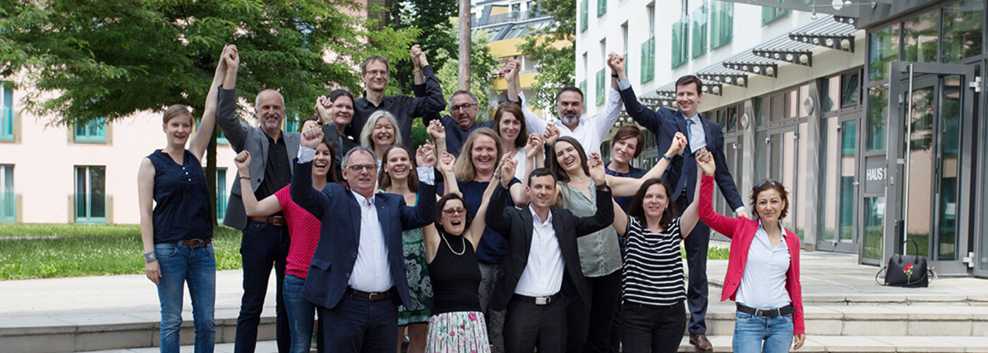 Gruppenbild von Menschen, die in der ÖJAB arbeiten.