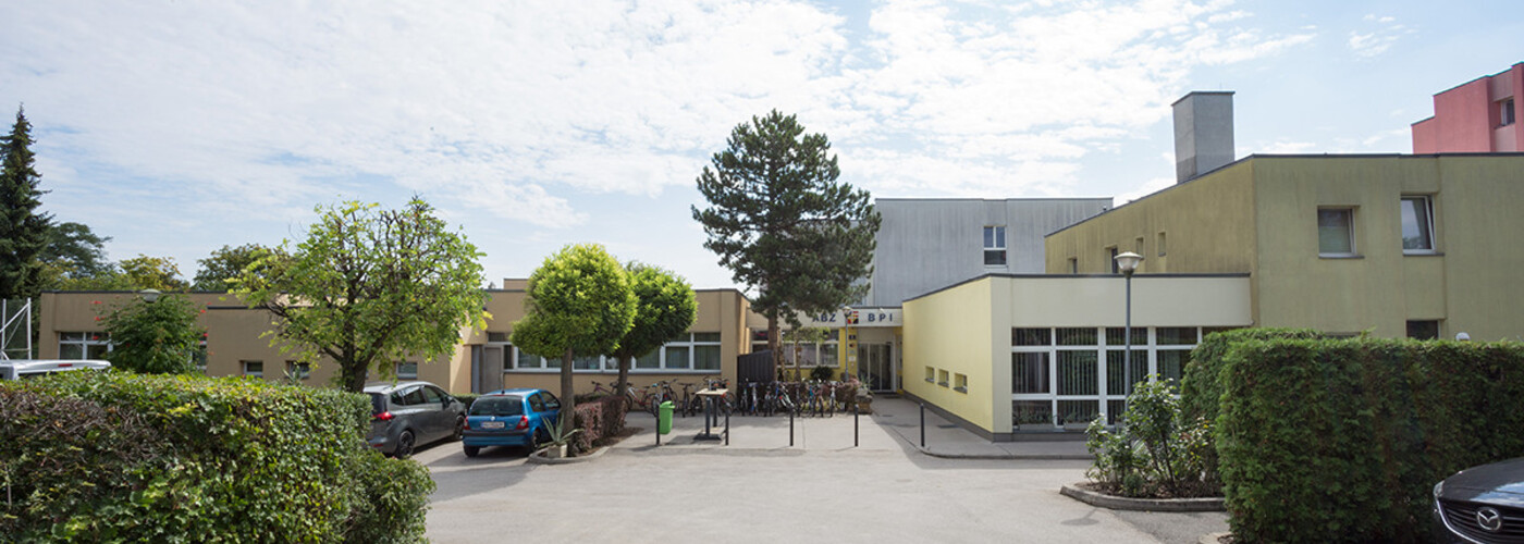 Außenaufnahme des Berufspädagogischen Instituts Mödling