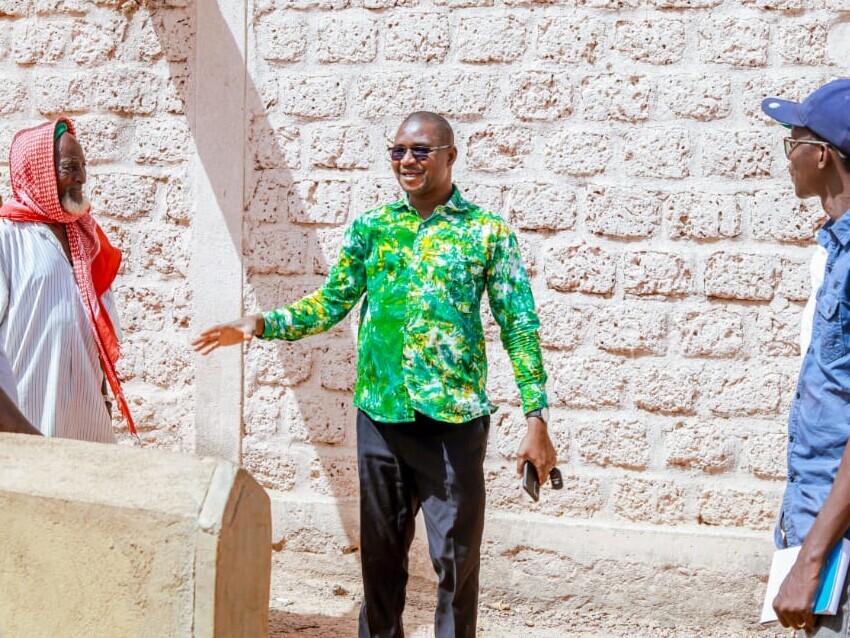 Oumarou Savadogo (center) during a project inspection.