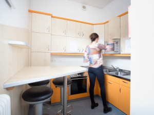 Communal kitchen at the ÖJAB-Europazentrum Krems.