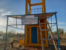 In Nanoro freute sich die Dorfbevölkerung über einen neuen solarbetriebenen Trinkwasserbrunnen (Projekt: „Wasser bedeutet Leben“).