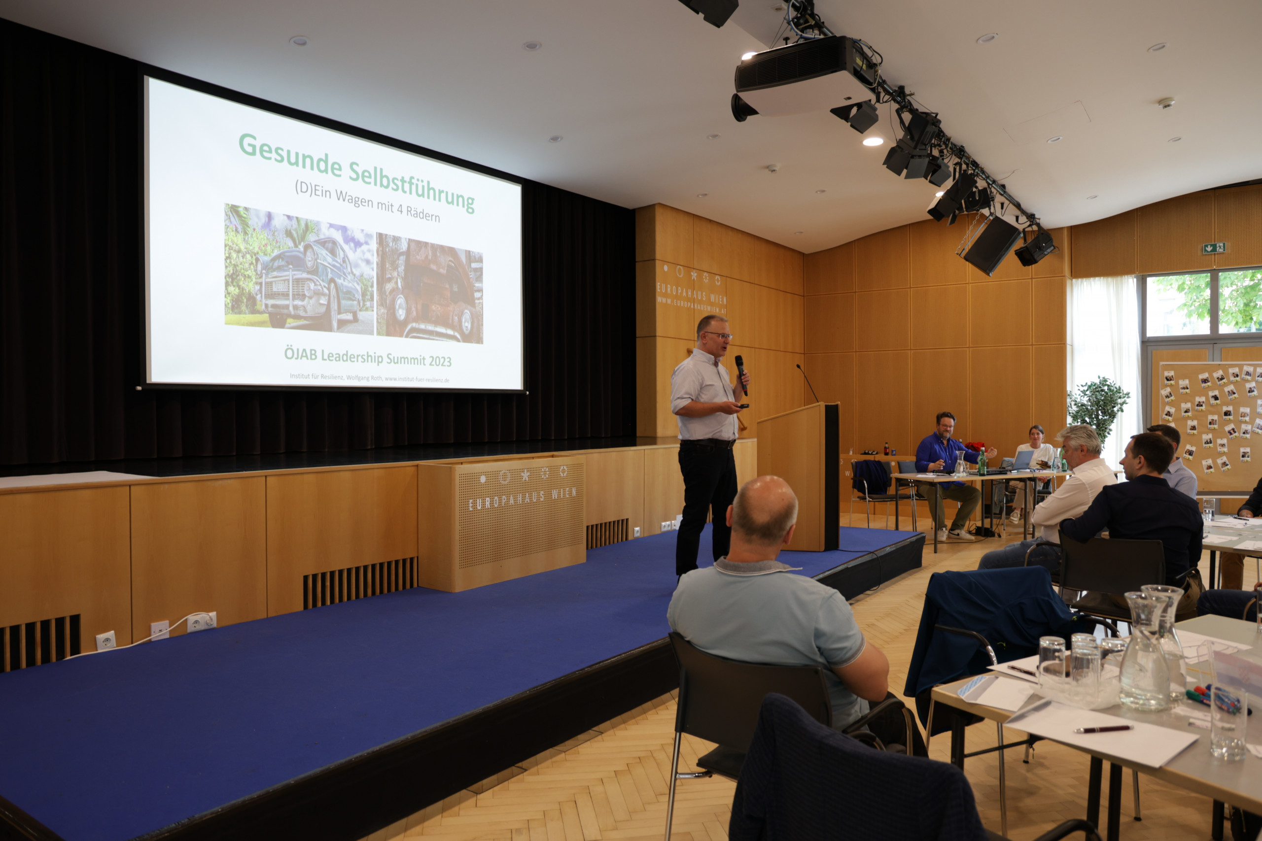 Vortrag von Wolfgang Roth beim ÖJAB Leadership Summit 2023.