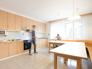 Communal kitchen at the ÖJAB-Haus Burgenland 3.