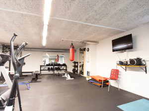 Fitnessraum des ÖJAB-Hauses Salzburg in Salzburg.